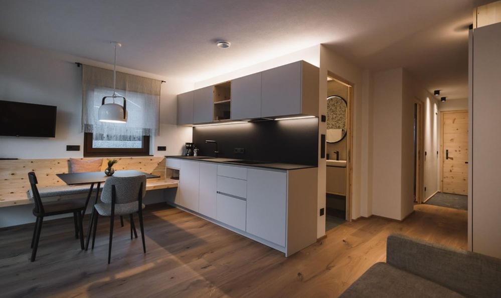 Ahrn Natur Apartment ลูตาโก ภายนอก รูปภาพ